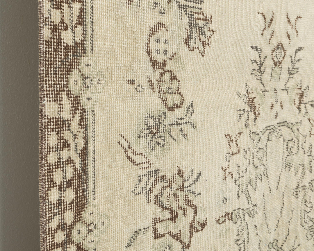 Beige Oushak Rug 3' 11" x 7' 1" | No. VR83106