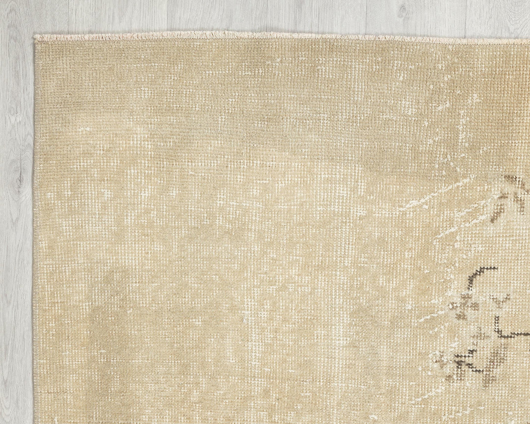 Oushak Rug 3' 6" x 6' 5" | No. VR31071