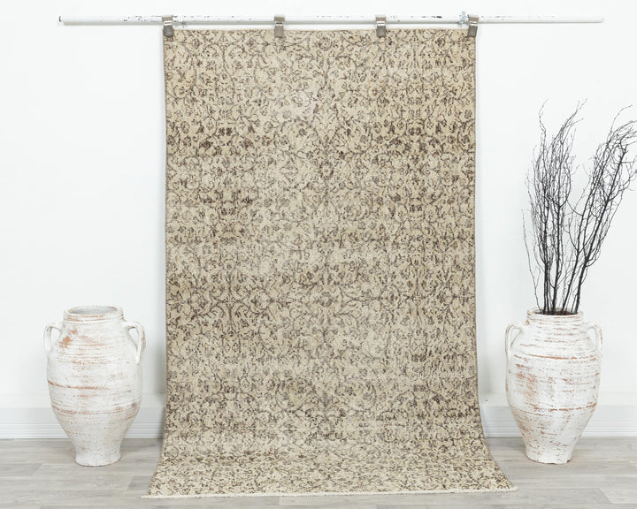 Neutral Oushak Rug 6' 6" x 3' 9" | No. VR79957