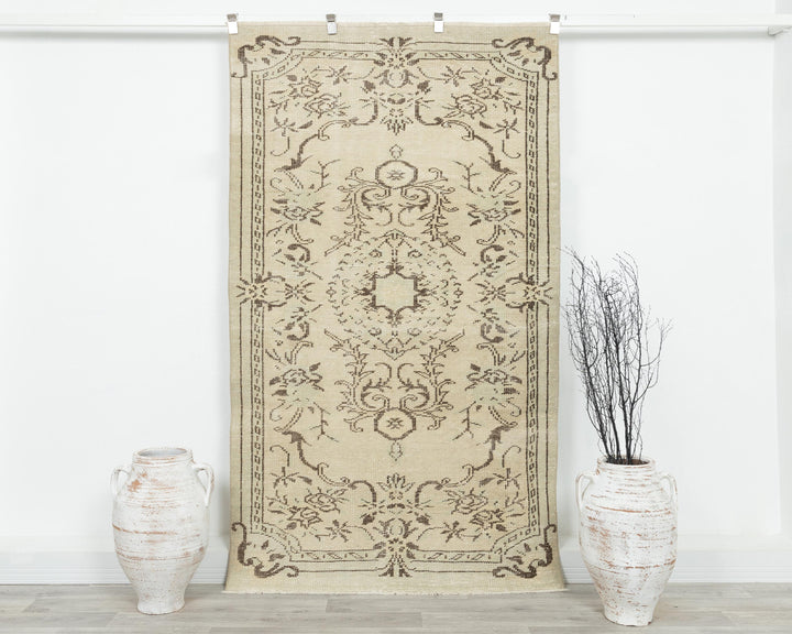 Beige Oushak Rug 6' 9" x 3' 8" | No. VR90754