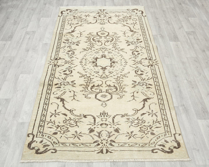 Beige Oushak Rug 6' 9" x 3' 8" | No. VR90754