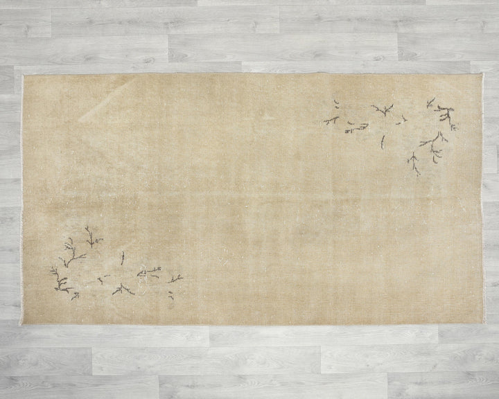 Beige Oushak Rug 3' 7" x 6' 7" | No. VR21621