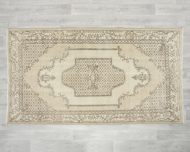 Beige Oushak Rug 6' 9" x 3' 9" | No. VR64995