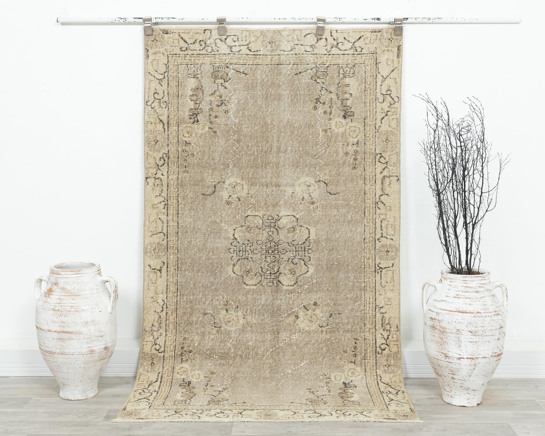 Oushak Rug 3' 8" x 6' 5" | No. VR18556