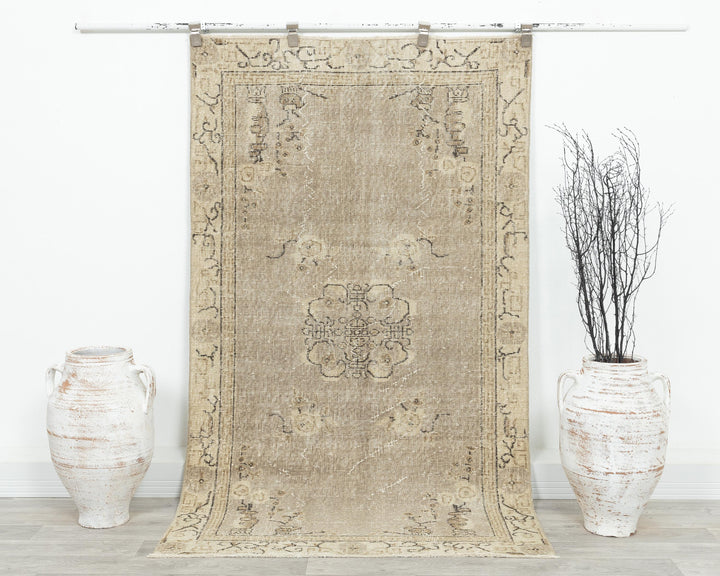 Oushak Rug 3' 8" x 6' 5" | No. VR18556