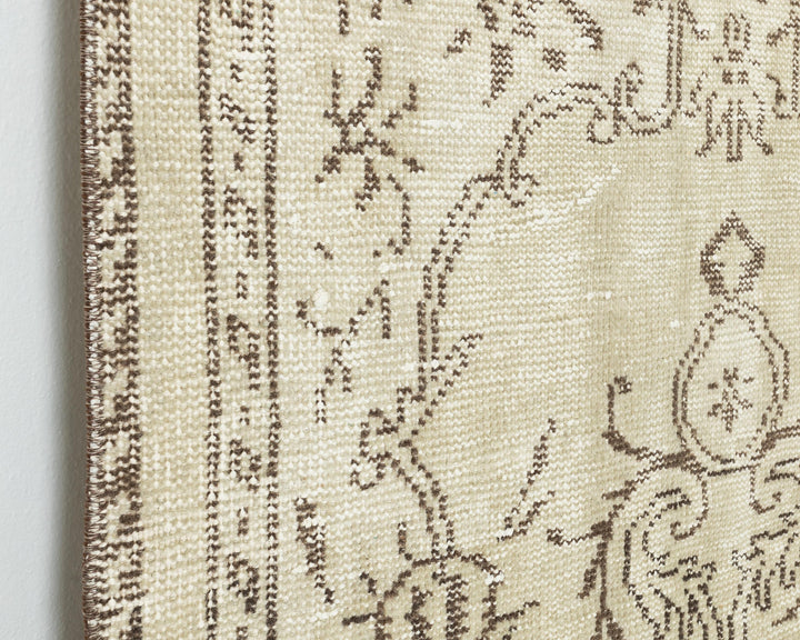Beige Oushak Rug 3' 7" x 6' 5" | No. VR16235