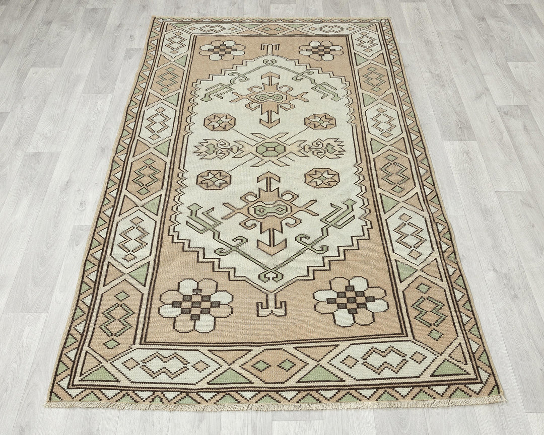 Neutral Oushak Rug 3' 8" x 5' 11" | No. VR53716