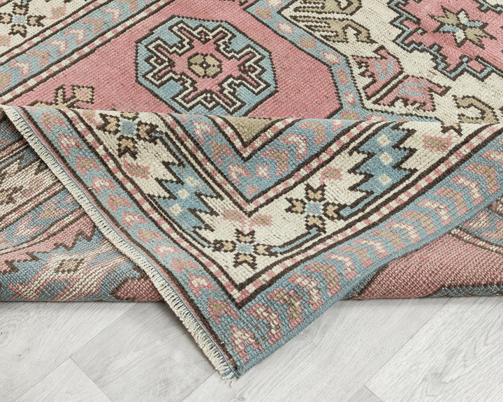 Oushak Rug 6' 8" x 3' 11" | No. VR25508