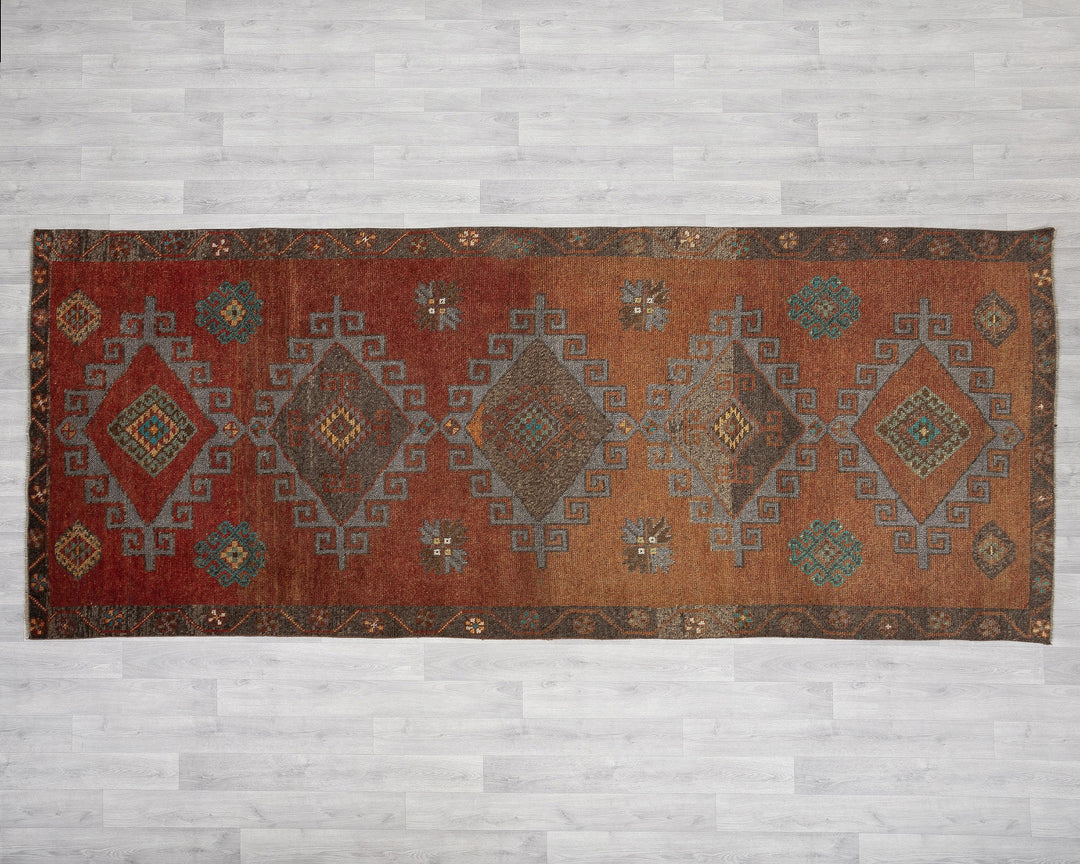 Runner Rug 4' 9" x 11' | No. VR36847