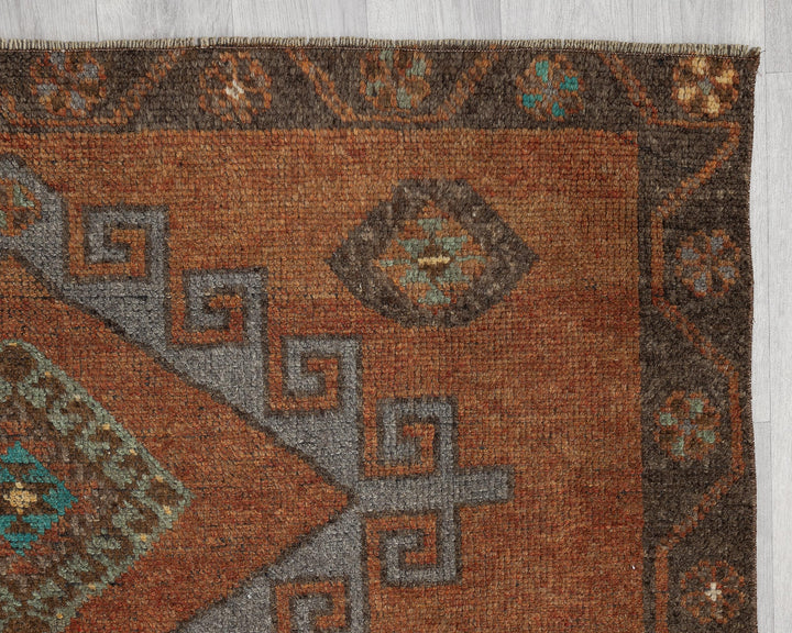Runner Rug 4' 9" x 11' | No. VR36847