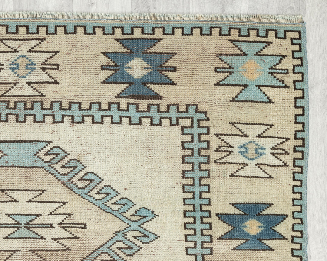 Faded Oushak Rug 3' 11" x 6' 6" | No. VR40172