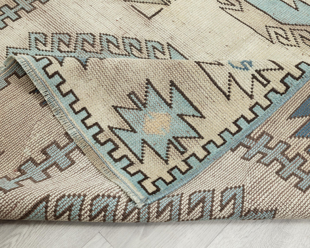 Faded Oushak Rug 3' 11" x 6' 6" | No. VR40172