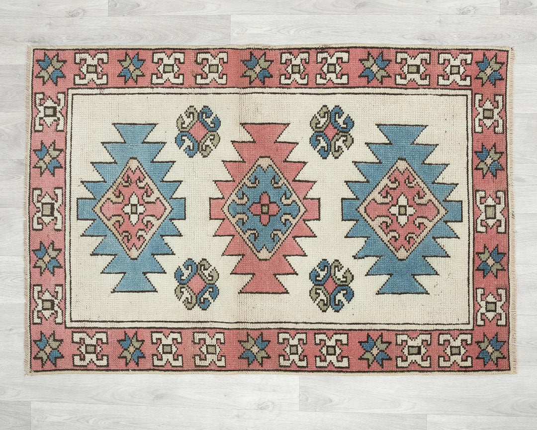 Oushak Rug 4' x 2' 8" | No. VR24019