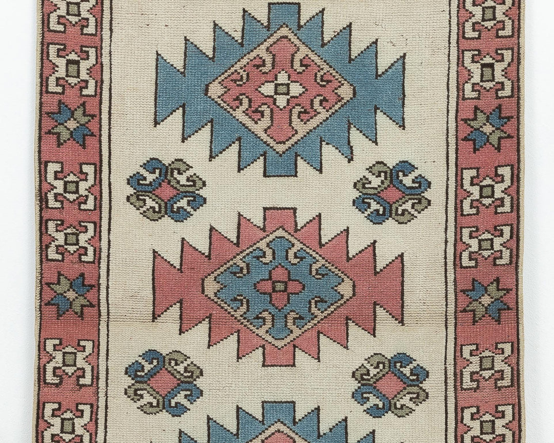 Oushak Rug 4' x 2' 8" | No. VR24019