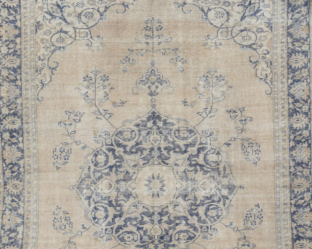 Faded Oushak Rug 7' 1" x 9' 8" | No. VR38953
