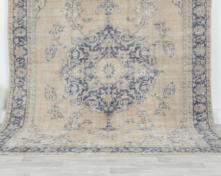 Faded Oushak Rug 7' 1" x 9' 8" | No. VR38953