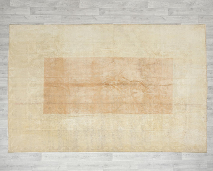 Faded Oushak Rug 6' 5" x 9' 4" | No. VR75321