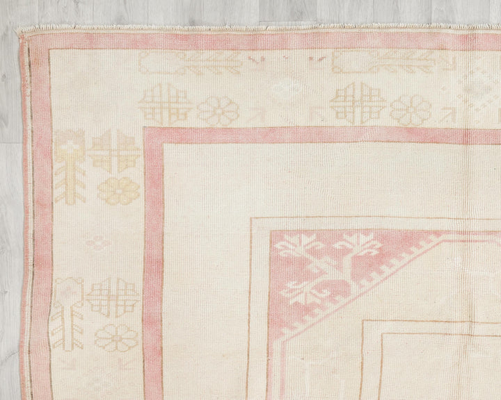 Neutral Oushak Rug 6' 6" x 10' 2" | No. VR71709