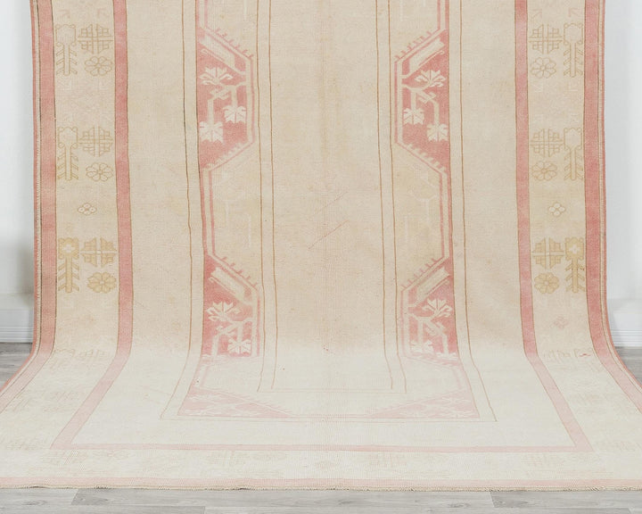 Neutral Oushak Rug 6' 6" x 10' 2" | No. VR71709