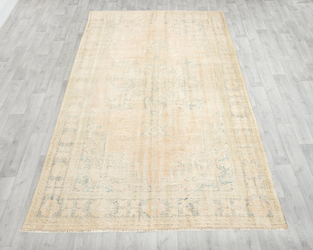 Faded Oushak Rug 9' 8" x 6' 1" | No. VR33254