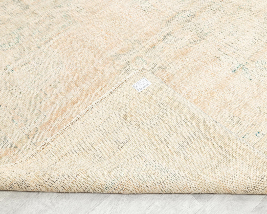 Faded Oushak Rug 9' 8" x 6' 1" | No. VR33254