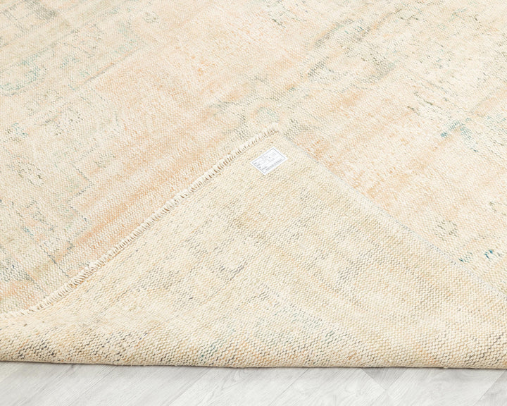 Faded Oushak Rug 9' 8" x 6' 1" | No. VR33254