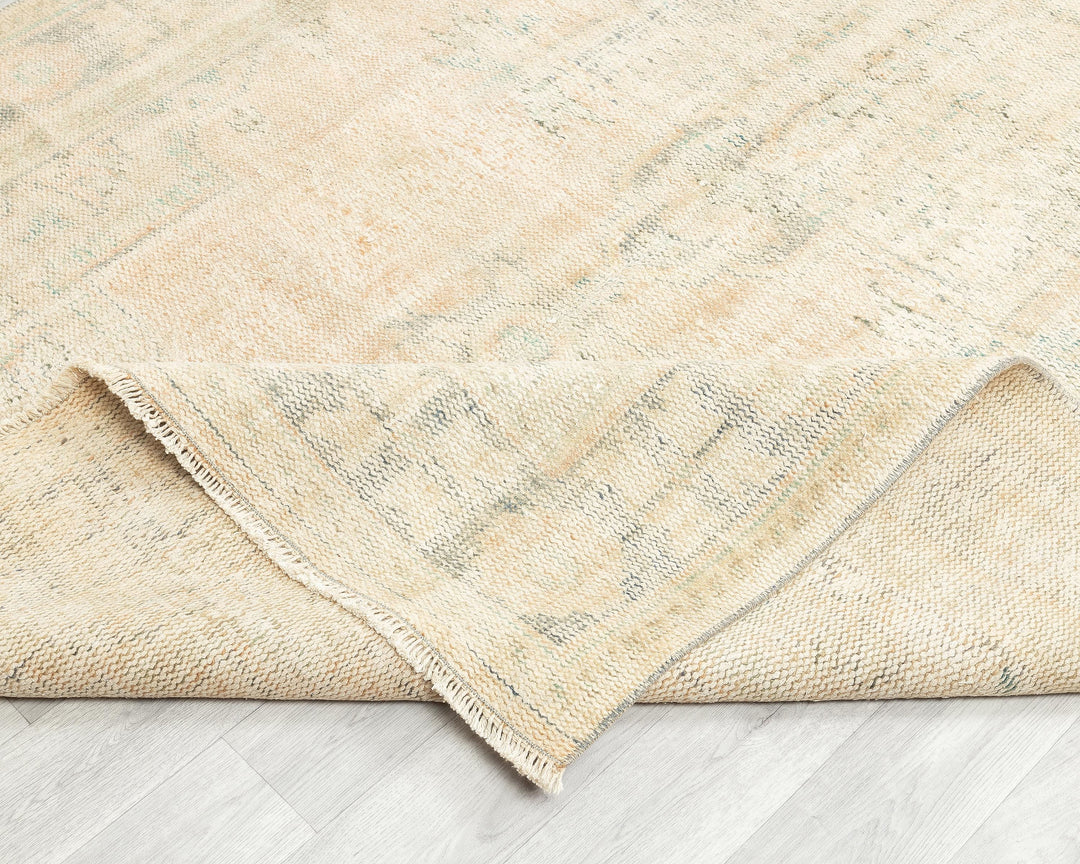 Faded Oushak Rug 9' 8" x 6' 1" | No. VR33254