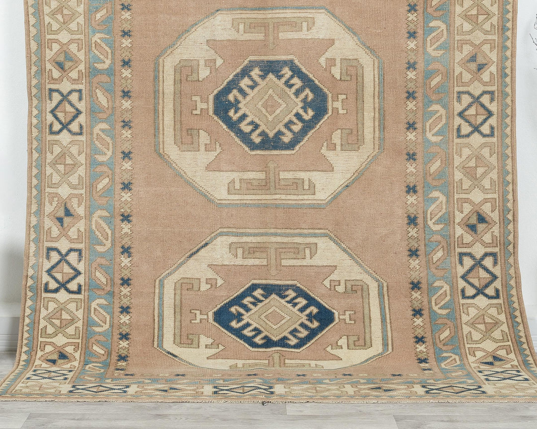 Faded Oushak Rug 5' 6" x 7' 11" | No. VR23383