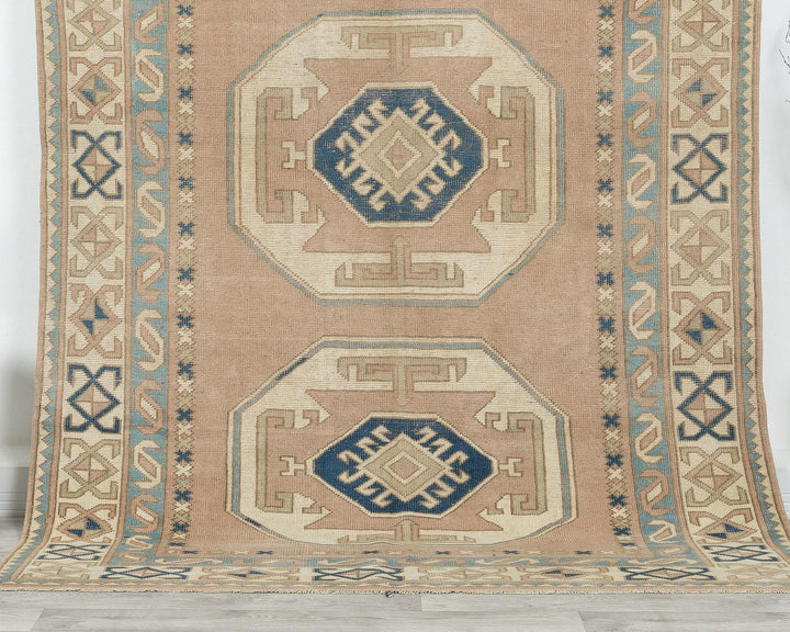 Faded Oushak Rug 5' 6" x 7' 11" | No. VR23383
