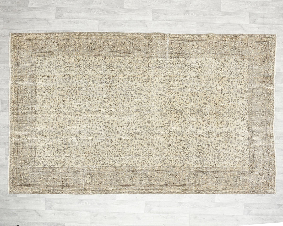 Neutral Oushak Rug 5' x 8' 7" | No. VR56080
