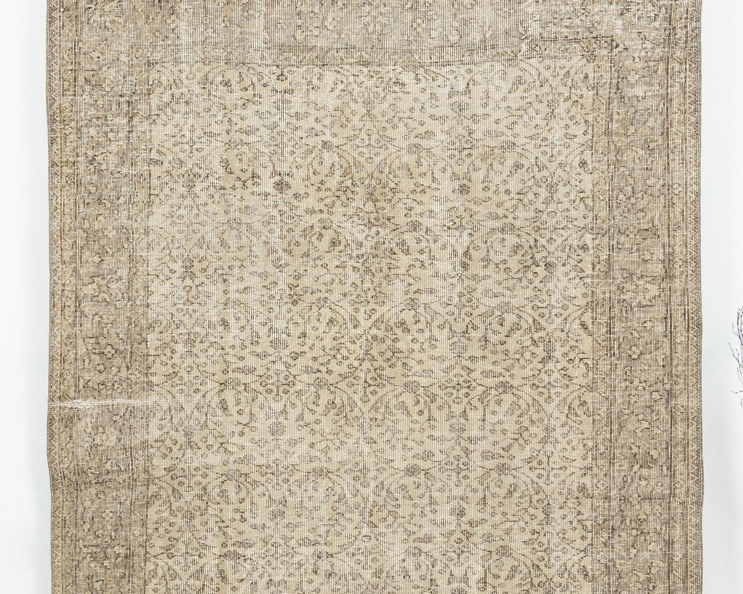 Neutral Oushak Rug 5' x 8' 7" | No. VR56080
