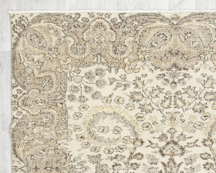 Oushak Rug 5' 2" x 8' 6" | No. VR62542