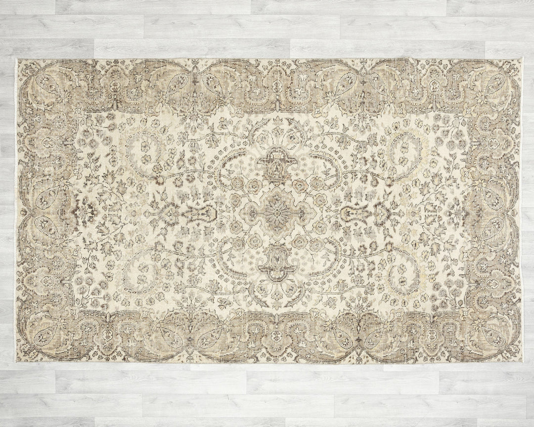 Oushak Rug 5' 2" x 8' 6" | No. VR62542