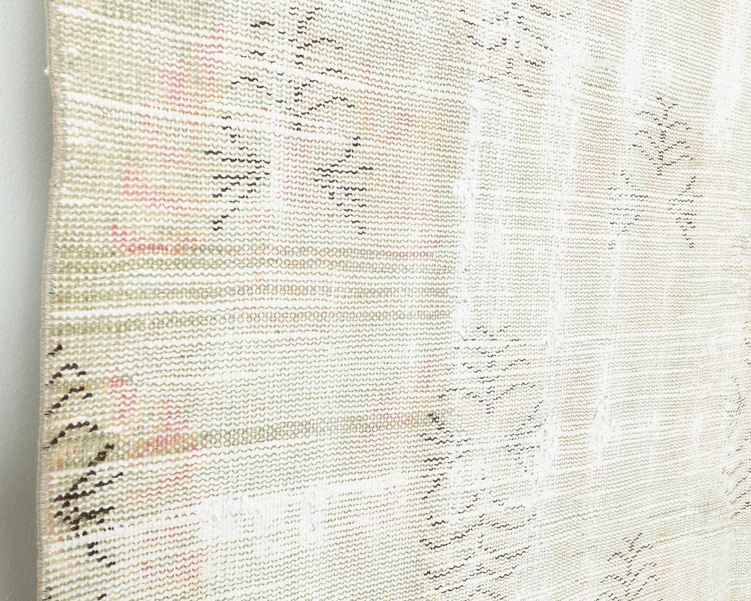 Neutral Oushak Rug 5' x 8' 4" | No. VR25804