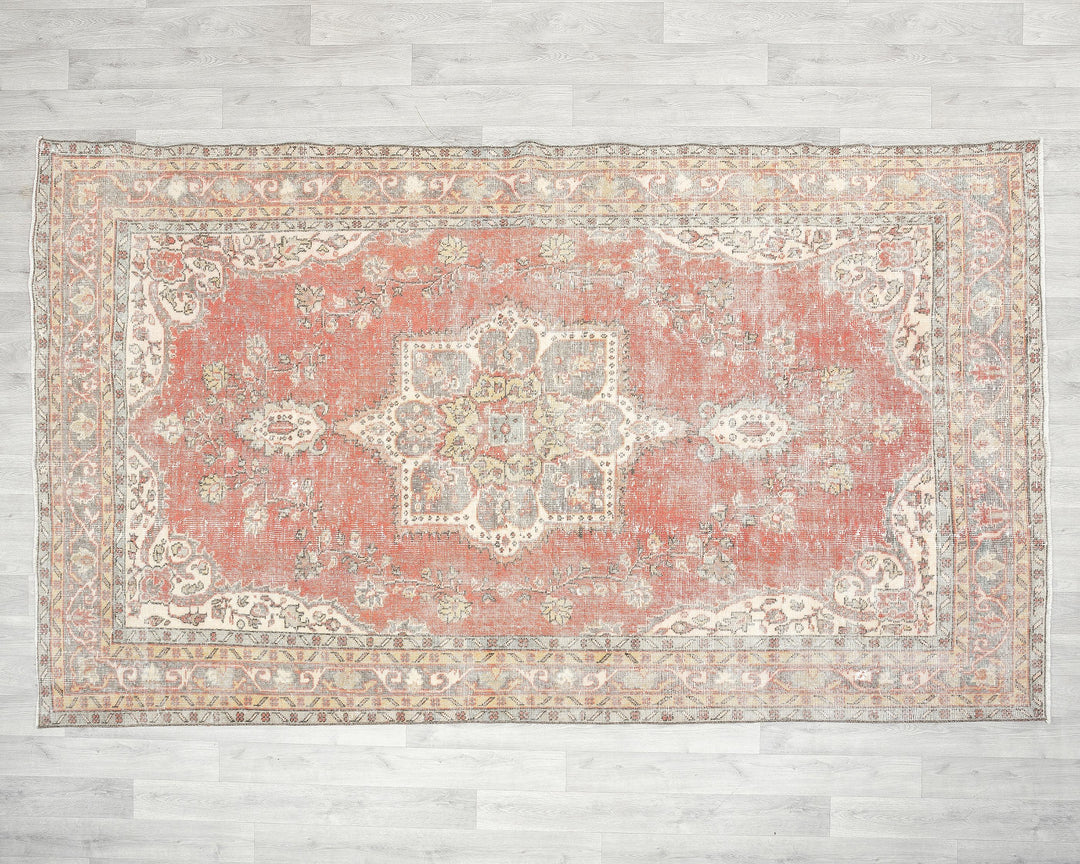 Red Oushak Rug 5' 7" x 9' 5" | No. VR93253