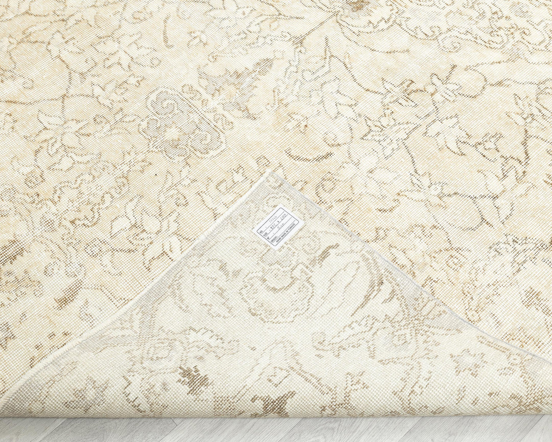 Beige Oushak Rug 9' 6" x 10' | No. VR76301
