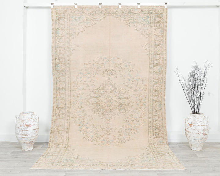Beige Oushak Rug 5' 7" x 9' 5" | No. VR17412