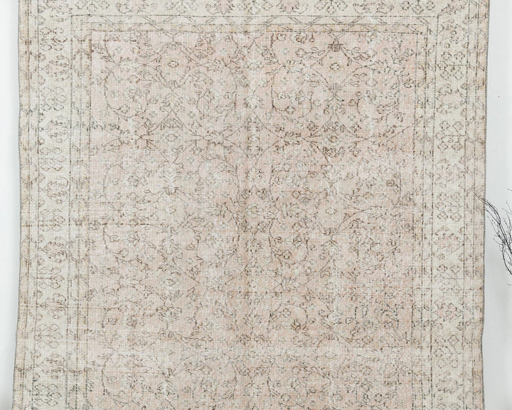 Beige Oushak Rug 6' 6" x 9' 10" | No. VR36503