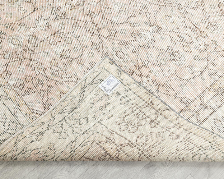 Beige Oushak Rug 6' 6" x 9' 10" | No. VR36503