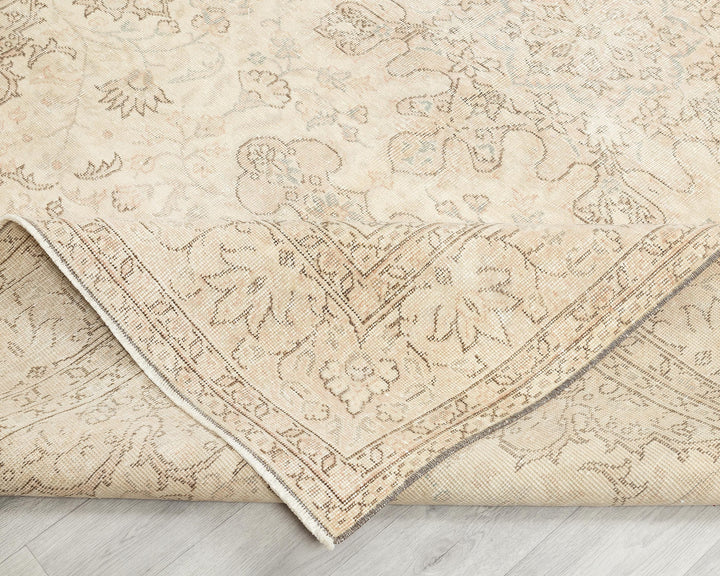 Beige Oushak Rug 6' 6" x 9' 5" | No. VR88256