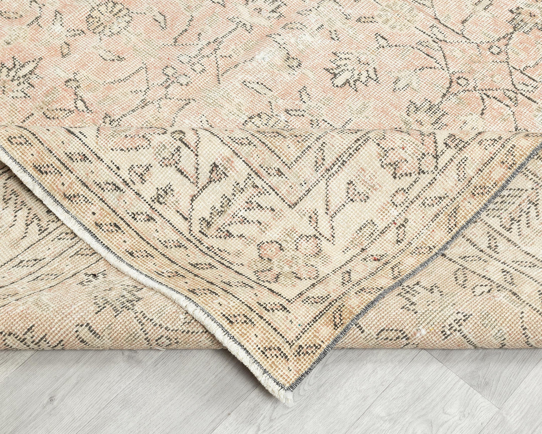 Neutral Oushak Rug 6' 4" x 10' 5" | No. VR41131