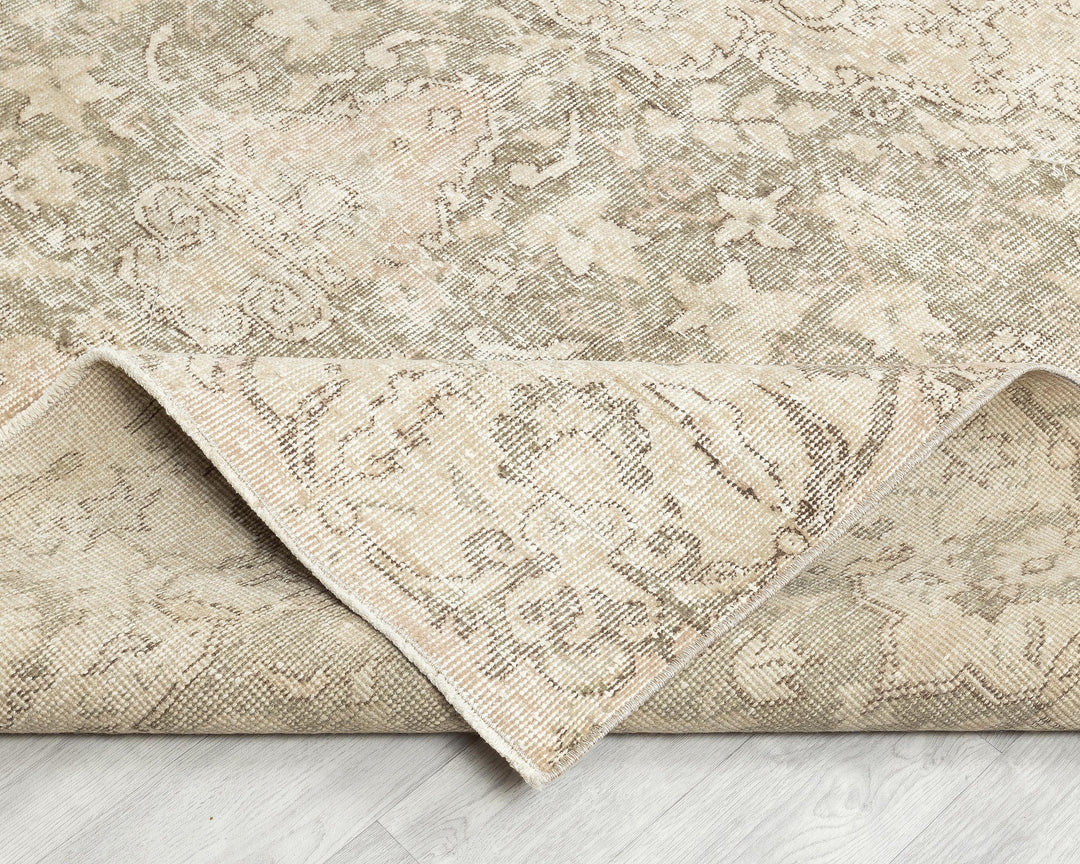 Neutral Oushak Rug 6' 7" x 10' | No. VR59733