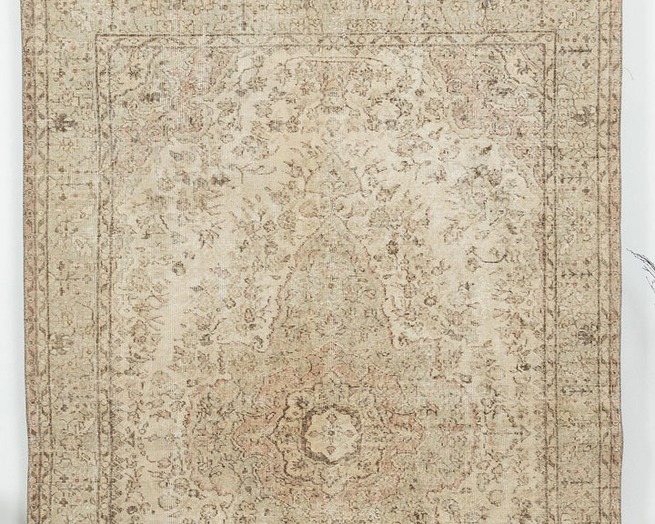 Beige Oushak Rug 6' 5" x 9' 8" | No. VR84013