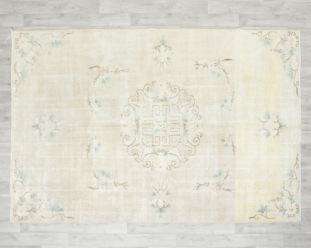 Beige Oushak Rug 6' 1" x 8' 10" | No. VR39235