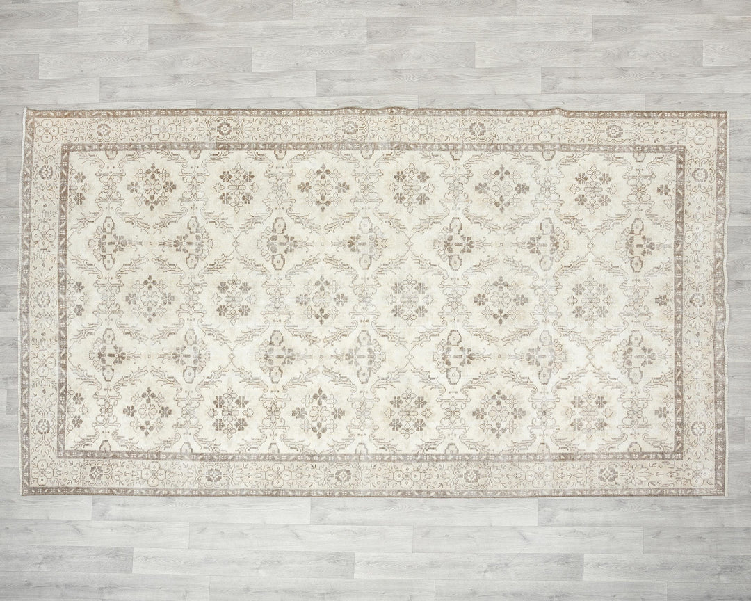Beige Oushak Rug 5' 11" x 10' 5" | No. VR27516