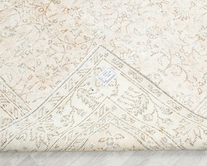 Beige Oushak Rug 6' 7" x 9' 8" | No. VR55210