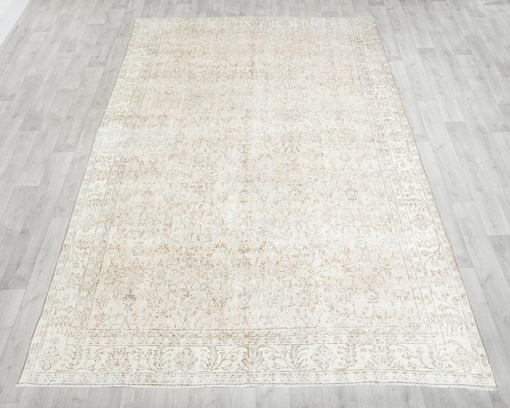 Beige Oushak Rug 6' 7" x 9' 8" | No. VR55210