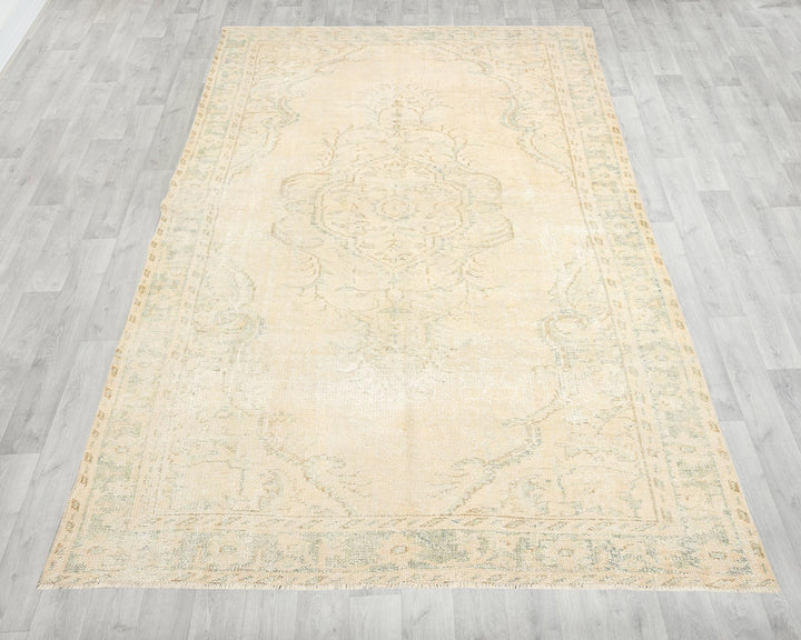 Faded Oushak Rug 5' 7" x 10' 1" | No. VR71772