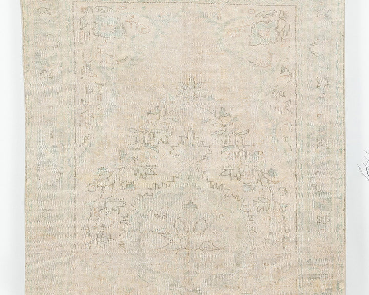 Beige Oushak Rug 5' 1" x 8' 11" | No. VR69662