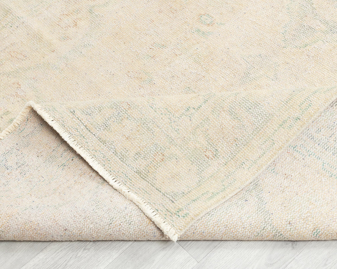 Beige Oushak Rug 5' 1" x 8' 11" | No. VR69662